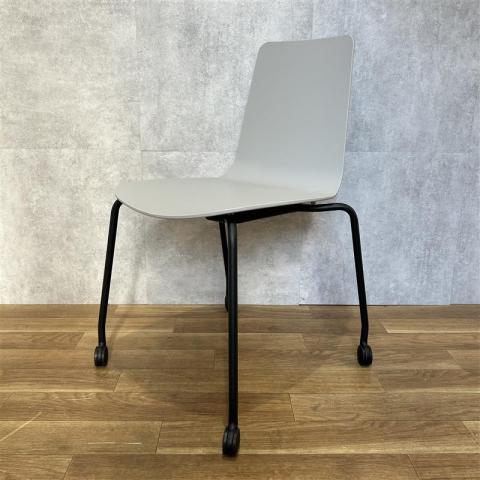 【中古】ミケット K03S-0-E21 コクヨ（KOKUYO） スタッキングチェア