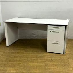 【在庫入替セール】片袖机（平机・片面フリーアドレスデスク＋3段ワゴン）　コクヨ　ワークヴィスタ　ホワイト　広々のW1600サイズ　足もとを隠すパネル脚　ワゴンはカギ1本付属