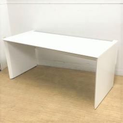 【在庫入替セール】平机（片面フリーアドレスデスク）　コクヨ　ワークヴィスタ　ホワイト　広々のW1600サイズ　足もとを隠すことができるパネル脚