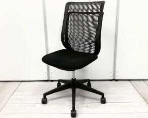 背面通気性が良いチェア入荷しました！人気の樹脂フレーム構造でおしゃれなデザイン！
■内田洋行/AJ（エージェイ）/ブラック
