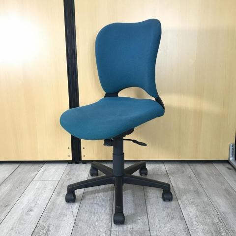 【中古】Oval(オーバル)  プラス（PLUS） 肘無ハイバックチェア