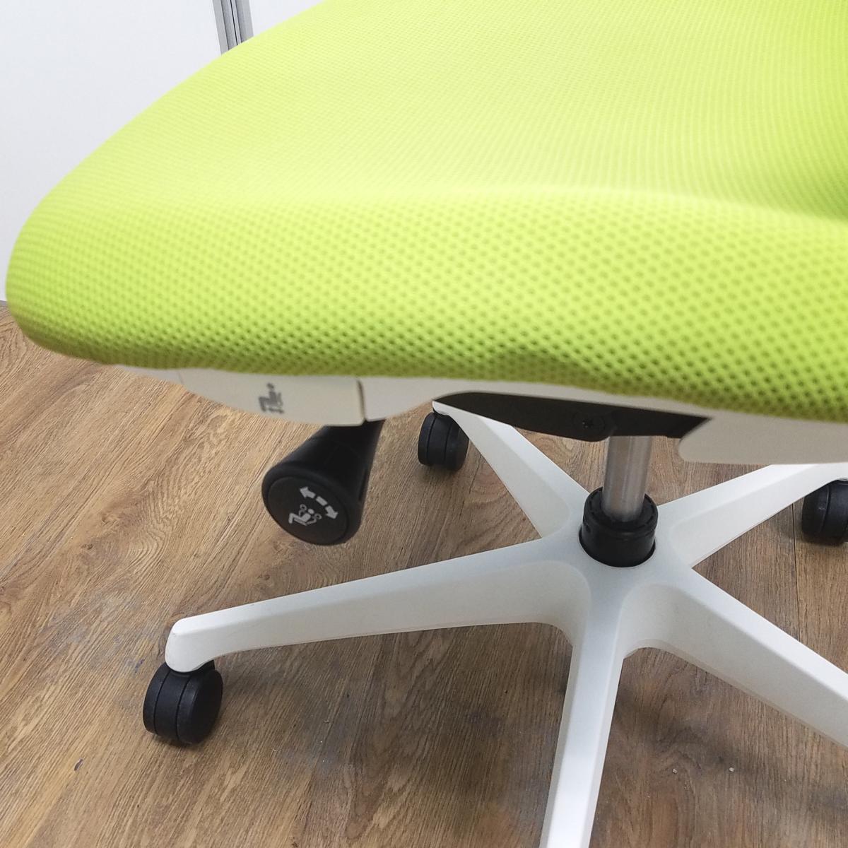 中古】シルフィーメッシュ オカムラ/okamura 肘無ローバックチェア