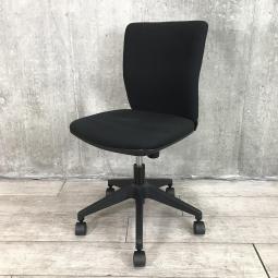 【関東倉庫在庫品】【人間工学に基づいて開発された3D座面!コンパクトで優しい座り心地!】■藤沢工業(FUJISAWA) TOKIO FST-55チェア 肘無し ローバック ■ブラック 【弊社使用欄:A00995900】【ECBMC】