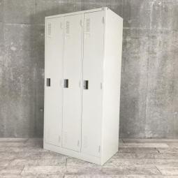 【ゆとりのある収納スペース！衣類や個人の荷物・貴重品の管理にオススメ！】■PLUS製　3人用ロッカー　ニューグレー　シリンダー錠