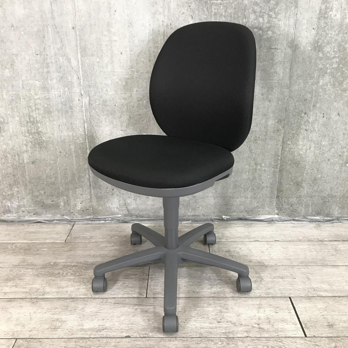 【関東倉庫在庫品】【シンプルな作りで頑丈！コスパも抜群のオフィスチェア！】■コクヨ（KOKUYO）　メディックス2　肘無し　ローバックチェア　■ブラック 【弊社使用欄：A01004325】【ECBMC】
                        メディックス
                                    中古
            