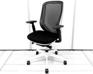 ワークチェア アームレスト有　可動肘　 ホワイトボディ オススメ(おすすめ) 大人気 ・Okamura/オカムラ ・Sylphy/シルフィー ※横浜本店撮影画像※