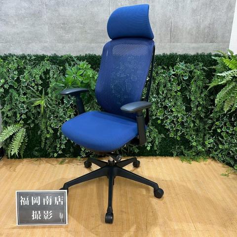 【限定1脚!!】オカムラ製の大人気オフィスチェア【シルフィー/ブルー/ヘッドレスト付き/稼働肘仕様】がご案内可能です! *良品を格安で!「オフィスバスターズ福岡南店」は、福岡を拠点として、全国へ中古オフィス用品・オフィス家具を提供しております。
