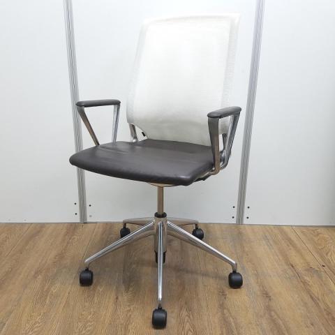 【中古】メダ２チェア  vitra（ヴィトラ） 肘付ハイバックチェア