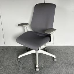 【クレジット決済優先】【どんな体格の方でも快適な座り心地をご提供!】■オカムラ(okamura)製 スフィアチェア(Spher) 肘付 ハイバック ■可動肘 ■グレー