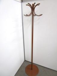 【役員室でもなじみます！おしゃれなポールタイプのコートハンガー！来客用・個室用として便利に使えます！】■コクヨ（KOKUYO）製　コートハンガー　ハンガースタンド　ポールタイプ　H1780㎜　■ナチュラル