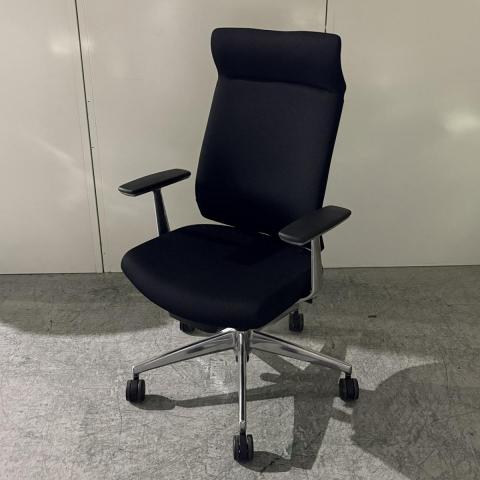 【カタログ現行種!納得の座り心地!魔法のように売れ続けている定番のオフィスチェア!】■コクヨ(KOKUYO) ウィザード4(wizard4)チェア 肘付き エクストラハイバック(アディショナルバック) ■固定肘 ■ランバーサポート付き ■ヘッドレスト付き ■ブラック