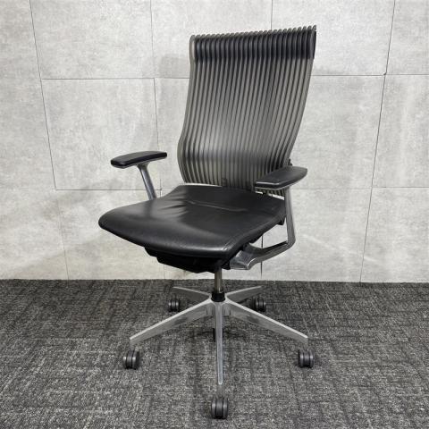 【中古】スピーナチェア（エラストマー）  イトーキ（ITOKI） 肘付ハイバックチェア