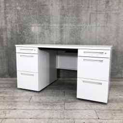 【あらゆる空間に調和するシンプルデザイン!両袖付きで収納量抜群!上長席にもおすすめ】■イトーキ(ITOKI)製 CZRシリーズ 両袖机 横幅1400㎜ ■ホワイト ■シリンダー錠【AD】