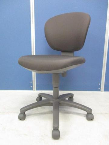 【中古】レグノチェア2  コクヨ（KOKUYO） 肘無ローバックチェア