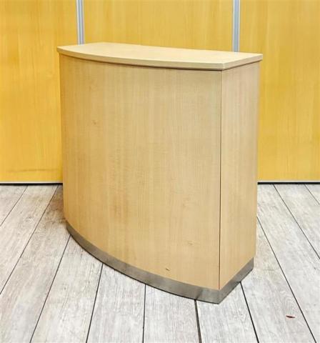 【1台限定入荷!!】珍しいコクヨ製の受付カウンターが限定で入荷いたしました。 中古 KOKUYO コクヨ 受付 カウンター W900 D400 H900 ナチュラル 事務所 オフィスバスターズ 梅田本店