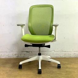 オカムラ シルフィーチェア ハイバック(メッシュ) アジャストアーム ライムグリーン×ホワイト 前傾機能搭載でデスクワークが快適に【愛知・名古屋・豊田・静岡・浜松】