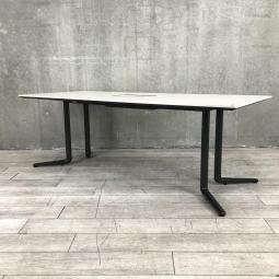 【在庫入替の為、1台限定でお安く！】ラティオ　ライトグレージュ　オフィスバスターズ　梅田本店