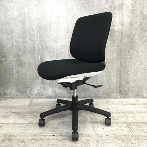 【中古】トルテR  イトーキ（ITOKI） 肘無ハイバックチェア