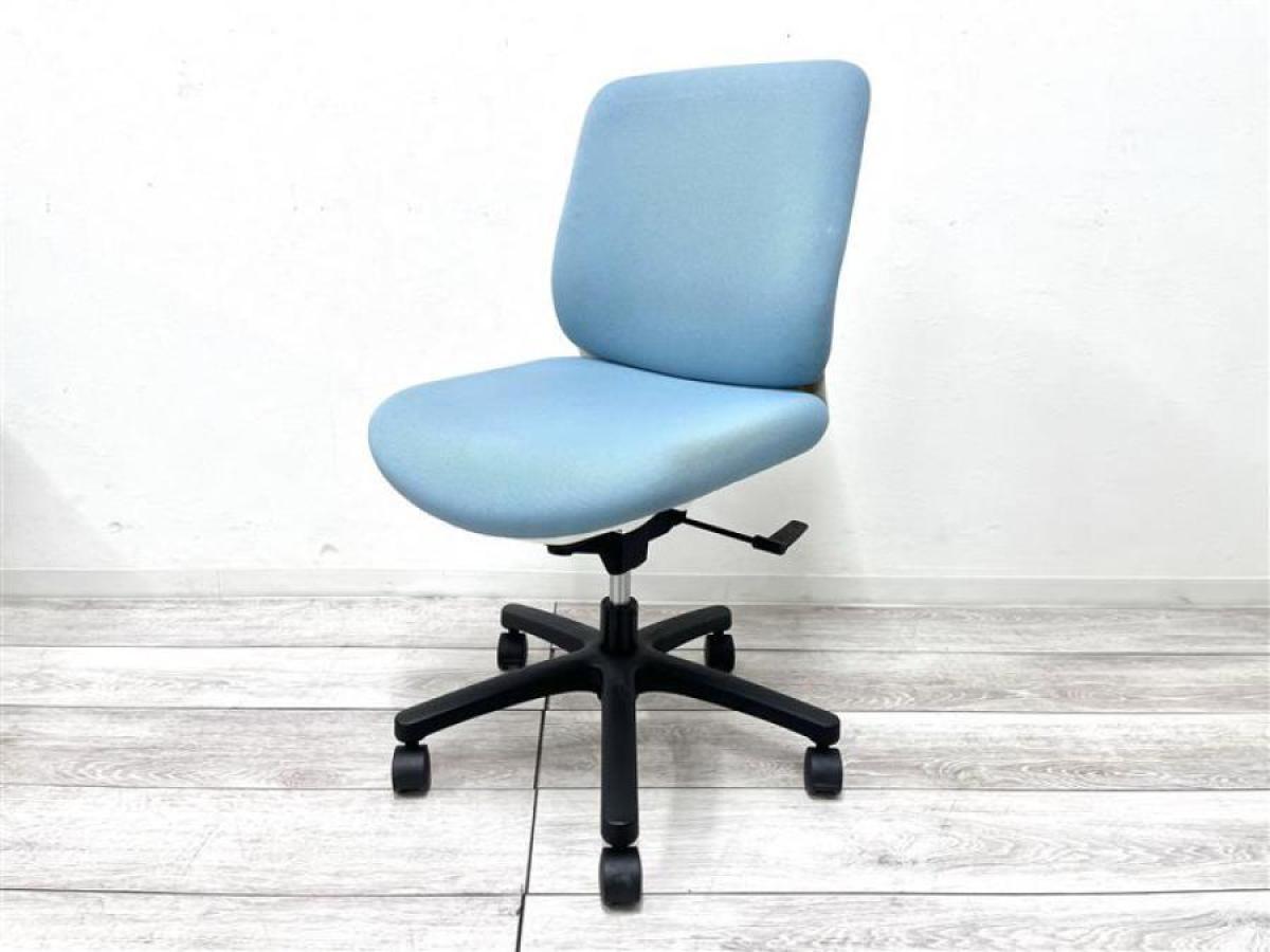 【在庫入替セール品】【定価4万円】【美しさが際立つシンプルデザイン！コンパクトに使えて優しい使い心地！】■イトーキ（ITOKI）製　トルテアール（R）チェア　肘無ローバック　■ストロングブルー
                        トルテR
                                    中古
            