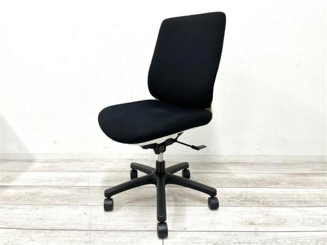 【中古】トルテR  イトーキ（ITOKI） 肘無ローバックチェア