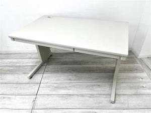 【在庫セール品】【定価約8万円】【オフィスで人気な幅1200㎜サイズの平机！】■コクヨ/BS＋　■平机(引き出し付き)　■ニューグレー