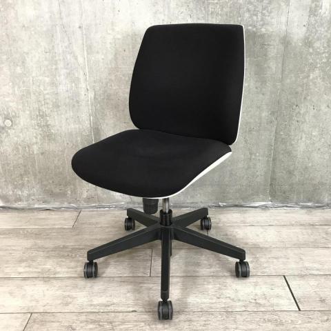 プラス（PLUS） オフィスチェア(椅子) 一覧 - 中古オフィス家具なら