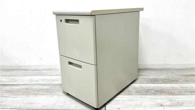 【中古】BS+  コクヨ（KOKUYO） 脇机2段