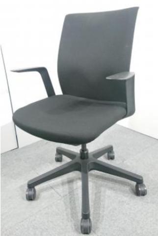 【中古】オムネス C545ZR FBA1 オカムラ（okamura） 肘付ローバックチェア