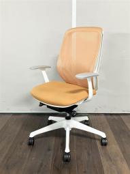 【訳アリ特価】■オカムラ(okamura)製 シルフィ(Sylphy)肘付ハイバック ■オレンジ ■固定肘 ■背面メッシュ【前傾チルト機能付き! オカムラ製品で最も人気を集める高機能メッシュチェア!】<CS在庫>#静岡市(葵区) #浜松市(中区) #富士市 #沼津市 #三島市