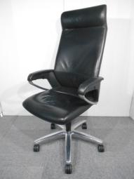 【新品定価40万越！】革張り仕様の高性能チェア！社長用・役員席用としてもおすすめの本革製高級チェア！
■コクヨ/フィロソフィー（Philosophy）/ブラック　レザー