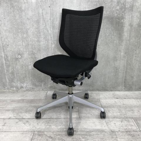 【’在庫入替セール!】【1脚限定!】【大人気!メッシュのブラックチェア!】テレワークおすすめ大人気!バロン(Baron)チェア シルバーフレーム ※座クッション オカムラ製 【安定のブラック!】【T10】