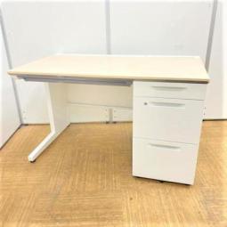 【在庫セール品・3台限定】【T11】■コクヨ/iS（アイエス）　片袖机　幅1200mm　■天板ナチュラル×本体ホワイト【スタンダダードな幅1200mm！　ナチュラル色天板が人気！】