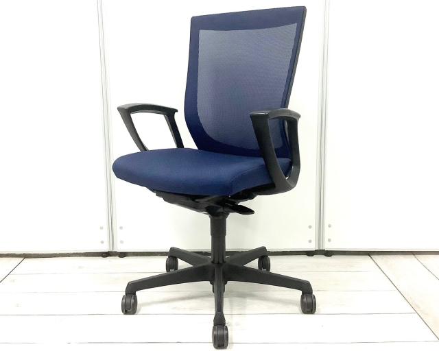 【中古】エスクードメッシュ C447ZR-FHB4 オカムラ（okamura） 肘付ハイバックチェア
