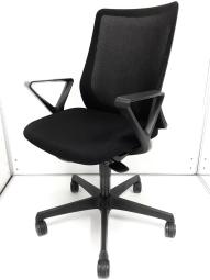 【これを選べば間違えなし！】現行商品の人気メッシュチェア入荷！オフィスチェア/Fluent(フルーエント)シリーズ/ブラック【AD】