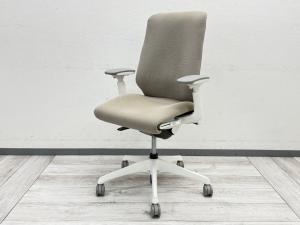 【2022年製】白フレームが映える快適ワークチェア#岐阜市 #大垣市 #多治見市 #三重県 #福井県 #石川