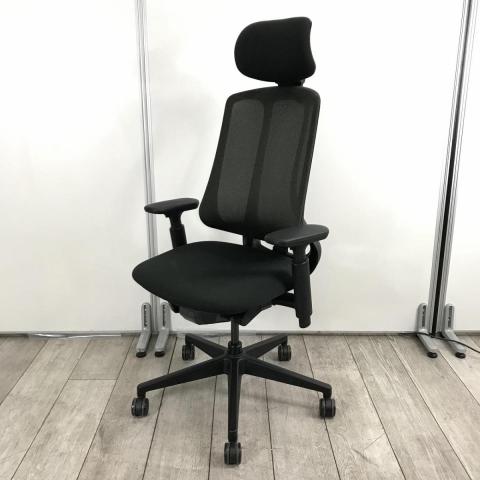 【2022年製】大人気のメッシュチェアが入荷！■内田洋行/リーフレク（Reflek） ブラック ヘッドレスト付