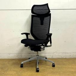 【2015年製】オカムラ　バロンチェア　エクストラハイバックモデル　座：メッシュ　背：メッシュ　シルバーフレーム　アジャストアーム　可動ヘッドレスト搭載　※李クライング不具合あり・肘パッド浮きあり