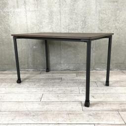 【在庫入替セール品！】フレキシブルに使えて便利なキャスター付！キャスターロックあり！
■イトーキ/アクティブフィールド/ダークブラウン　パーソナルデスク　W1200×D700㎜　キャスター付　ワークテーブル【来店限定キャンペーン】