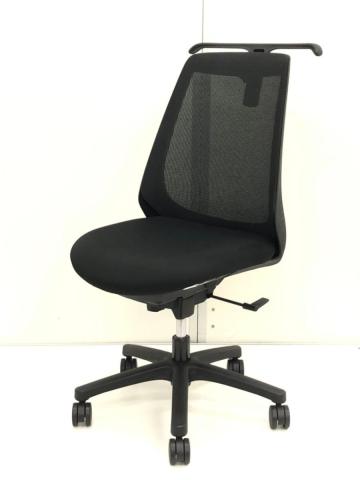 【中古】ノナ  イトーキ（ITOKI） 肘無ローバックチェア