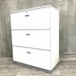【４台限定在庫入替セール品】イトーキ製の定番書庫！人気の引き出し(ラテラル)タイプになります！　イトーキ　シンライン ホワイトグレー　３段ラテラル　天板付き