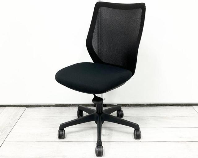 【中古】CG-M メッシュ  オカムラ（okamura） 肘無ローバックチェア