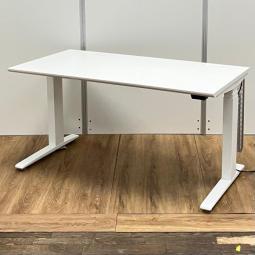 【ABW商品】【関東倉庫在庫品】オカムラ製・『スイフト』シリーズが入荷しました！H650㎜～H1250㎜まで自由に高さを調整出来ます！立ち姿勢を取り入れ心も体も健康に配慮！定番の人気色のホワイトカラーでオフィス、ご自宅にも！弊社使用欄【A01044447】