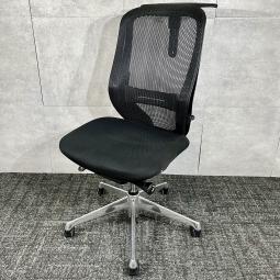 【博】【座面に擦れアリのため特価！】◆オカムラ/シルフィー　メッシュ　前傾　リクライニング　訳アリ　博多　天神《オフィスバスターズ福岡博多店は、福岡を拠点として、日本全国へ中古オフィス用品・オフィス家具を提供しております》