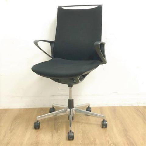 【中古】モード CA25BR FSF1 オカムラ（okamura） 肘付ミドルバックチェア