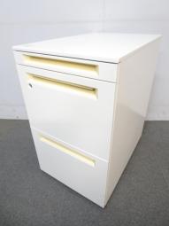 【日焼け・キズありのためお安く！】■オカムラ製　3段ワゴン　H650mm　ホワイト　■見た目を気にしなければお買い得！お値段重視！ A01041590