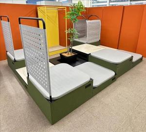 ※大特価！！！！※【③/26】【福岡西店撮影】オカムラ製　パークワーク入荷いたしました！　福岡西店　 【チェア】【椅子】【イス】【事務椅子】【デスク】【机】【書庫】【書棚】【棚】【ラック】【収納】【格安】【安い】【メーカー】【レイアウト変更】【模様替え】【福岡オフィス家具】【福岡中古家具】【中古事務什器】【中古チェア】【中古椅子】