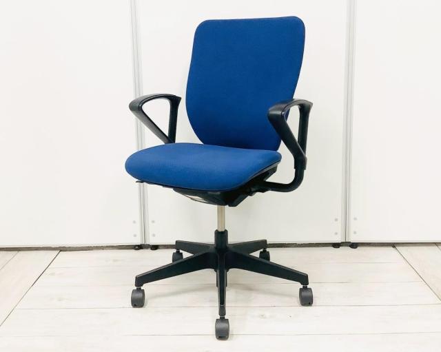 【中古】プラオチェア  イトーキ（ITOKI） 肘付ハイバックチェア