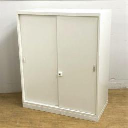 2枚引き戸書庫　オカムラ　レクトライン　鍵付き　シリンダー錠　ホワイト　天板無し　スライド式の扉のため導線を邪魔しません