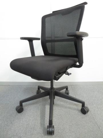 【中古】エルフィ  ウチダ（UCHIDA) 肘付ミドルバックチェア