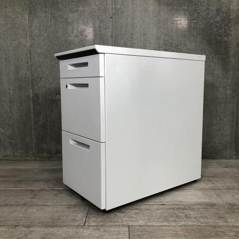 【中古】iS SDE-ISN47CASAW コクヨ（KOKUYO） 脇机3段